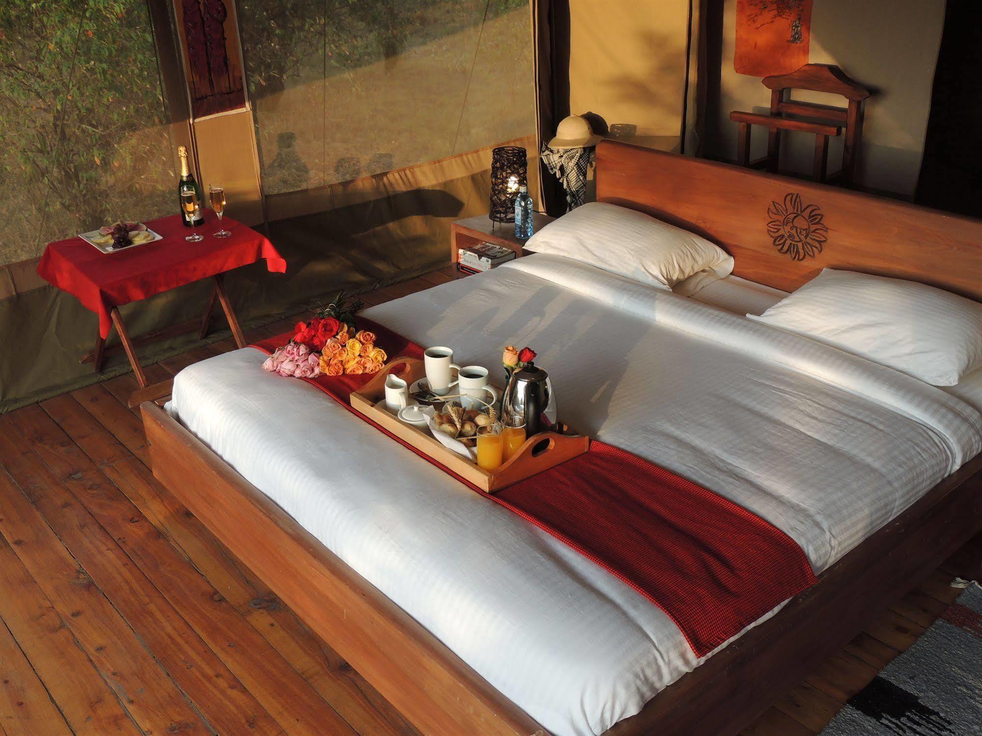 Hotel Loyk Mara Camp Talek Esterno foto